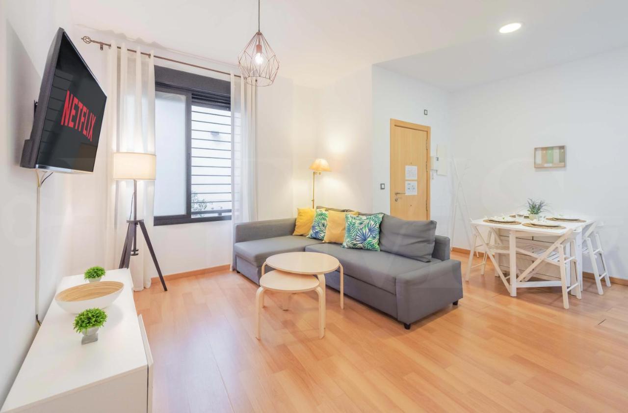 Relaxing Apartment With Community Pool & Parking- Center Málaga Kültér fotó