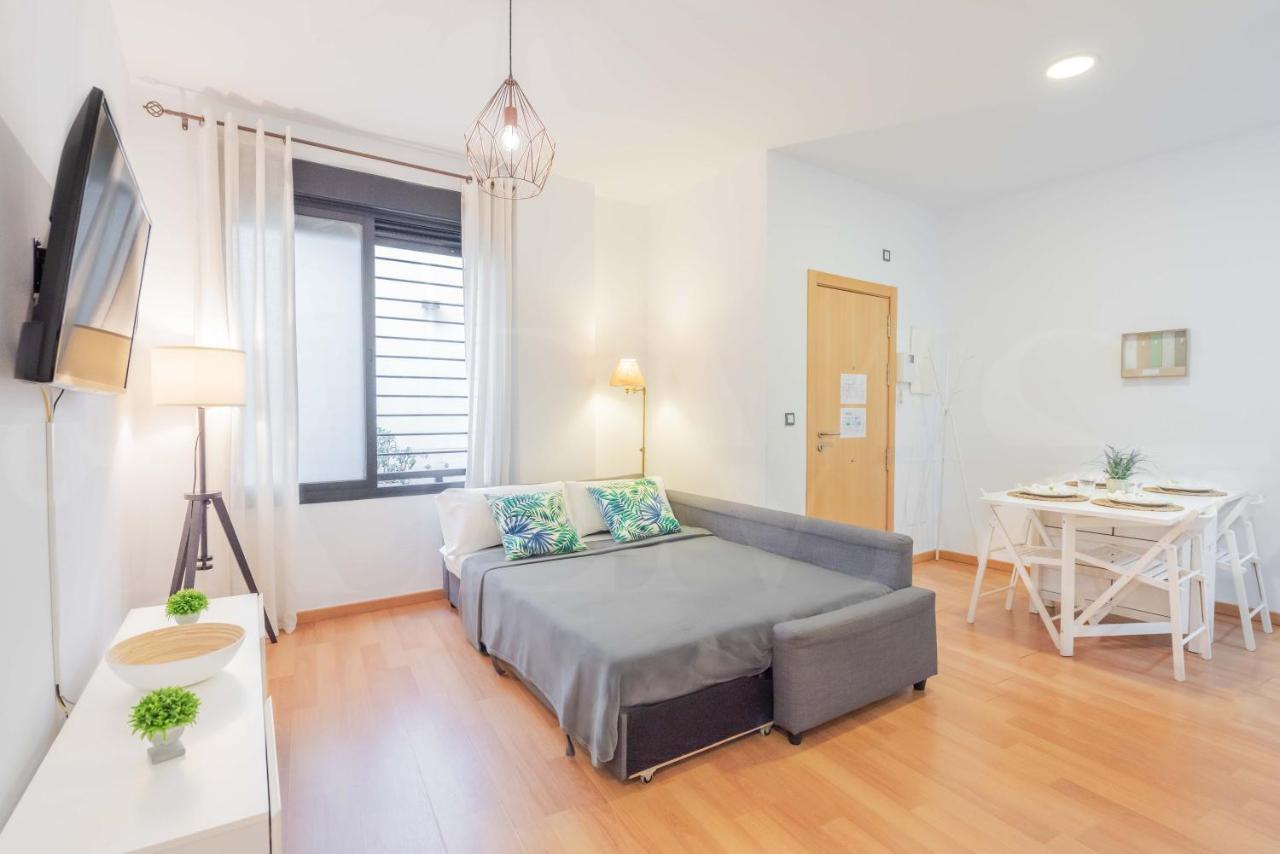 Relaxing Apartment With Community Pool & Parking- Center Málaga Kültér fotó