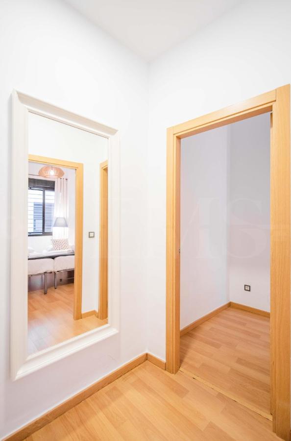 Relaxing Apartment With Community Pool & Parking- Center Málaga Kültér fotó
