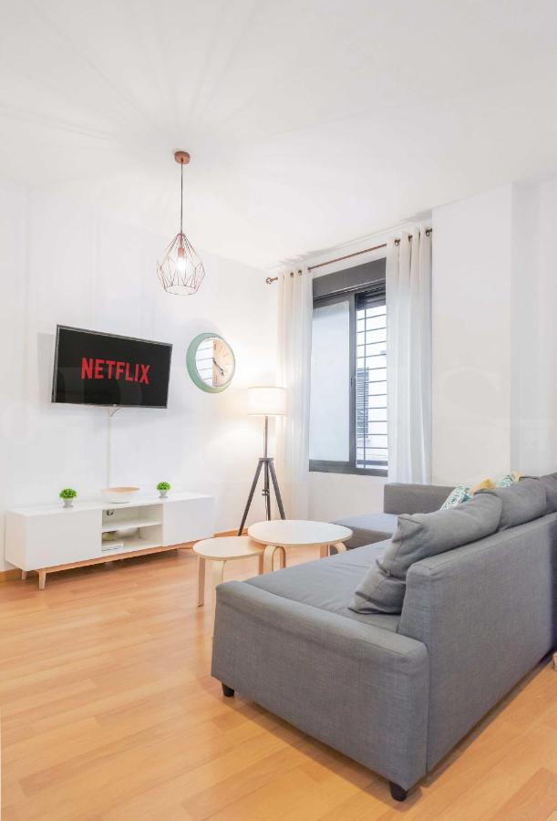 Relaxing Apartment With Community Pool & Parking- Center Málaga Kültér fotó